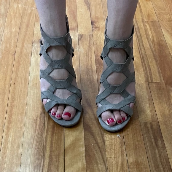 Block Heel Sandal - Picture 2 of 8